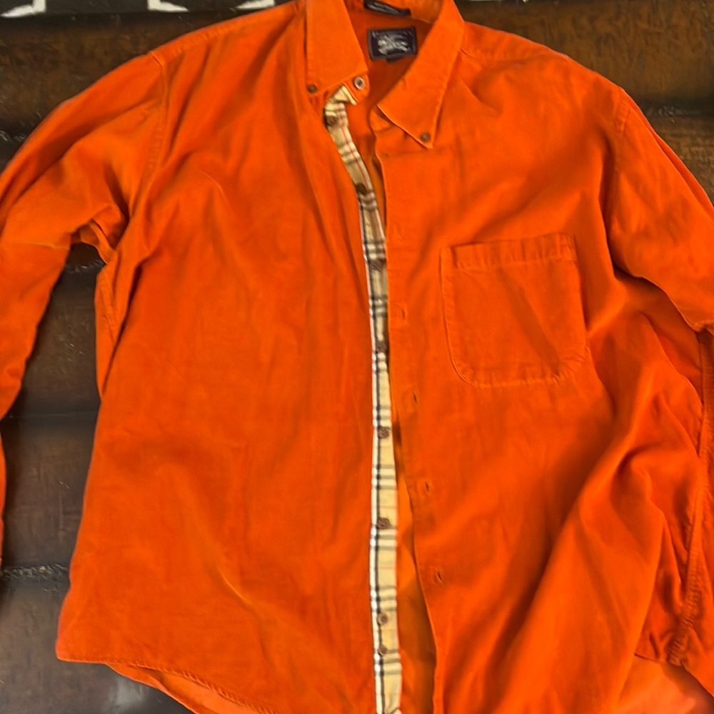 Vintage Burberry shit size large minimal fading